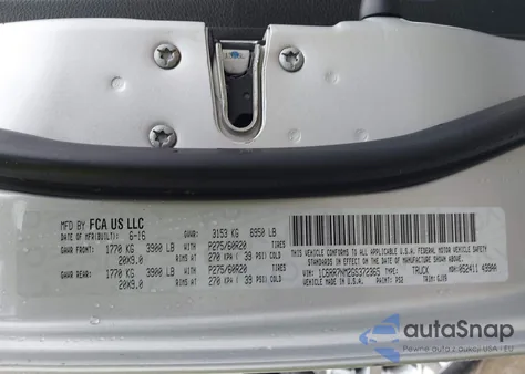 2016 Ram 1500 Laramie из США, поврежденный, VIN 1C6RR7NM2GS372365